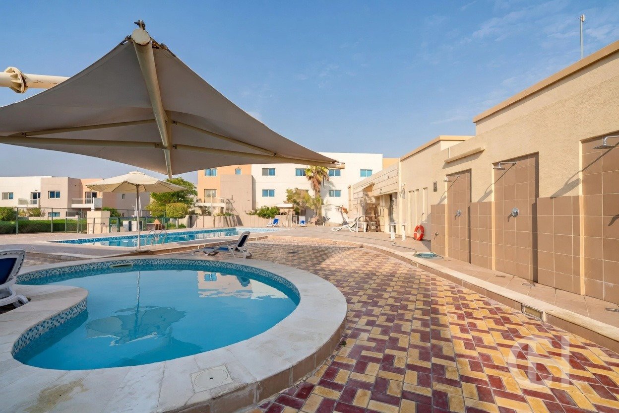 3 bedroom villa in Al Reef Villas, Al Reef