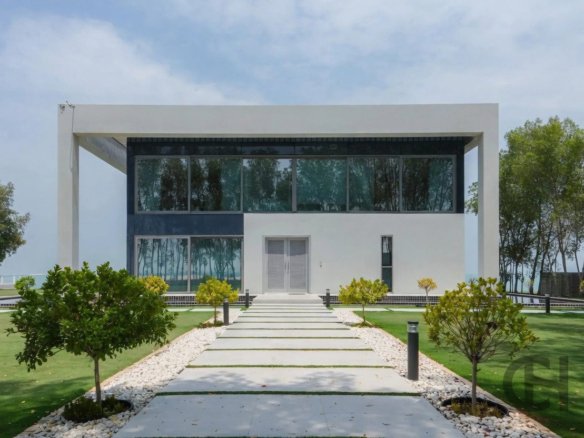 4 bedroom villa in Water Villas, Nurai Island