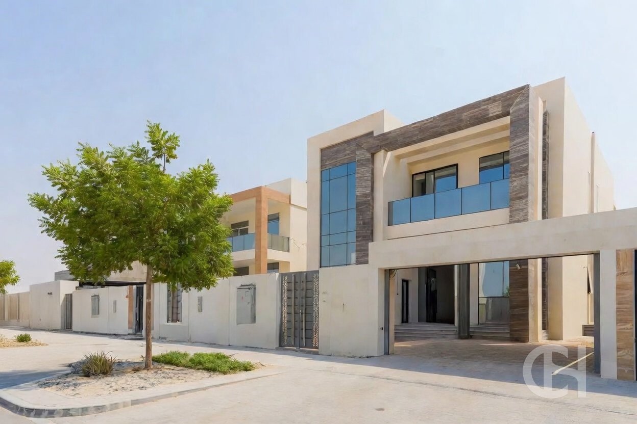 5 bedroom villa in Al Reeman 2