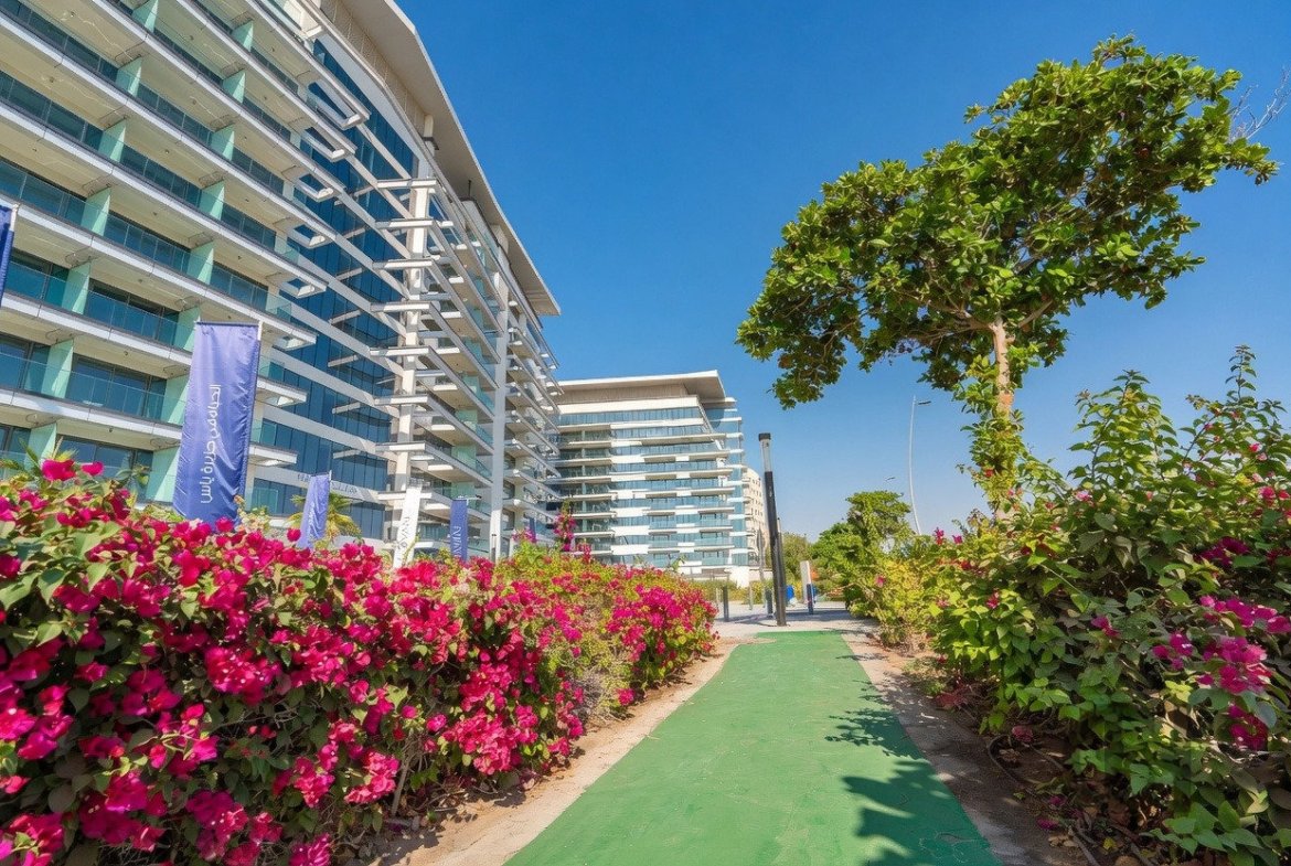 3BR apartment for rent in Mayan 2, Yas Island, Abu Dhabi - property photo 23