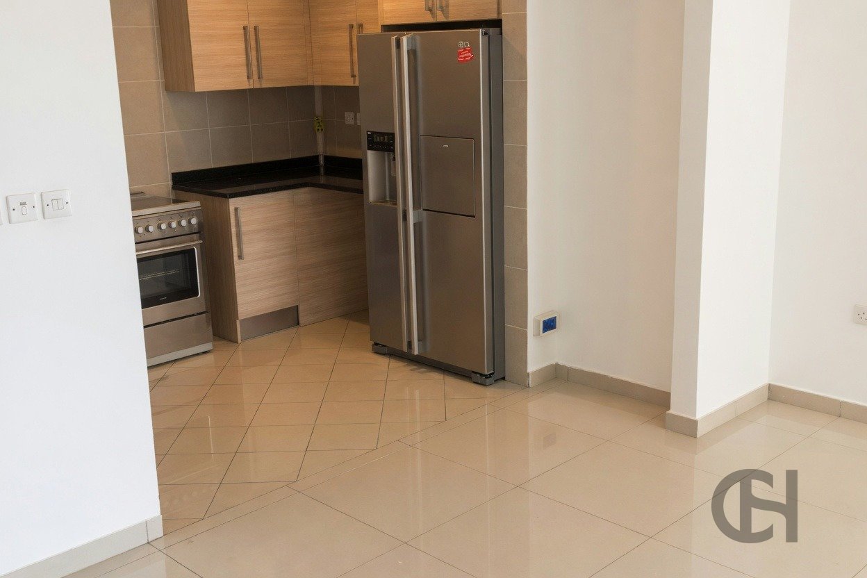 2BR apartment for rent in RAK Tower, Al Reem Island, Abu Dhabi – property photo 3 2BR apartment for rent in RAK Tower, Al Reem Island, Abu Dhabi - property photo 3