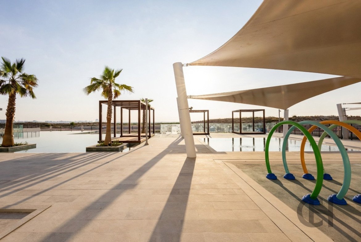 Studio for rent in Residences D, Yas Island, Abu Dhabi - property photo 12