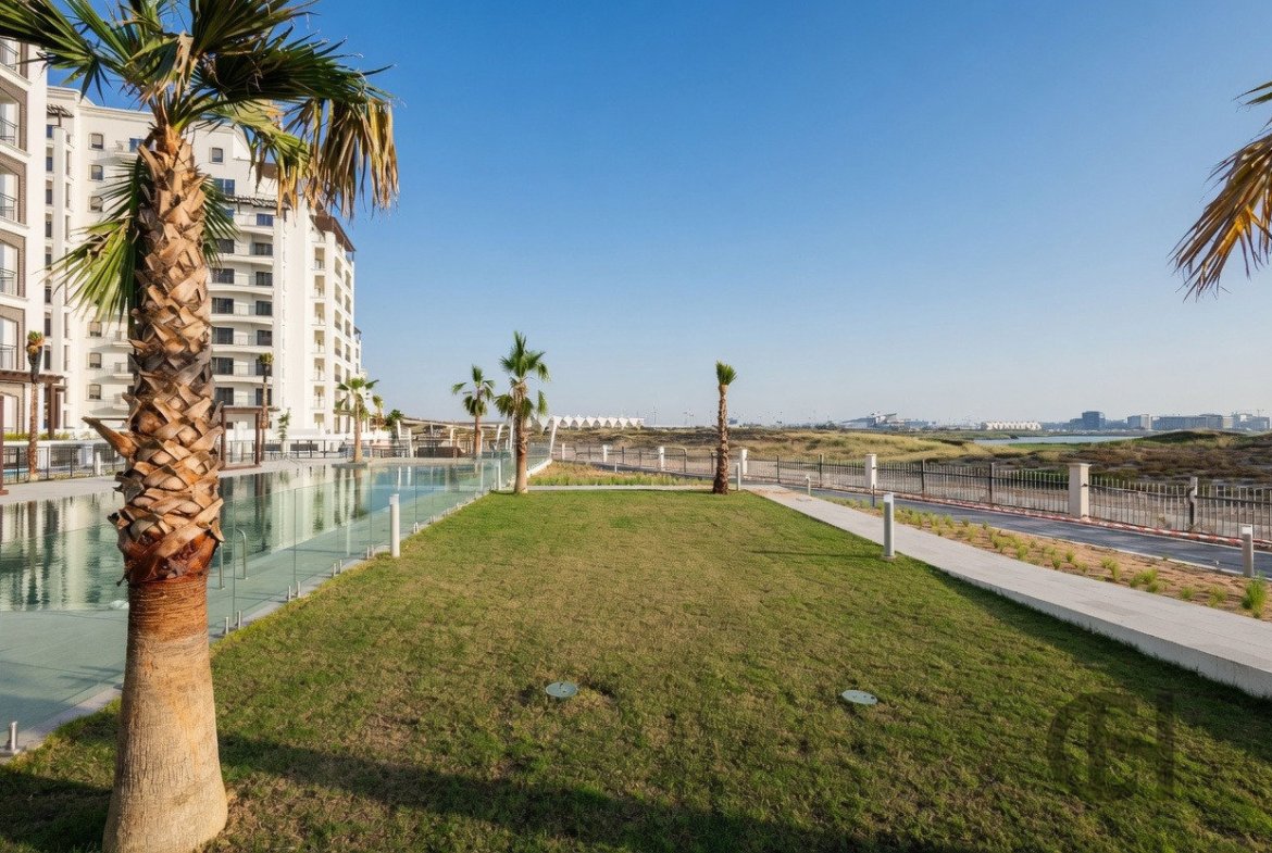 Studio for rent in Residences D, Yas Island, Abu Dhabi - property photo 13