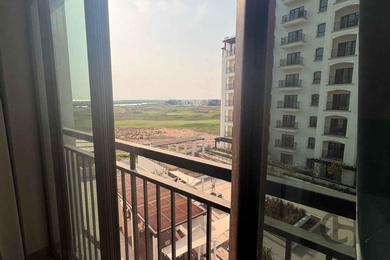Studio for rent in Residences D, Yas Island, Abu Dhabi – property photo 5 Studio for rent in Residences D, Yas Island, Abu Dhabi - property photo 5