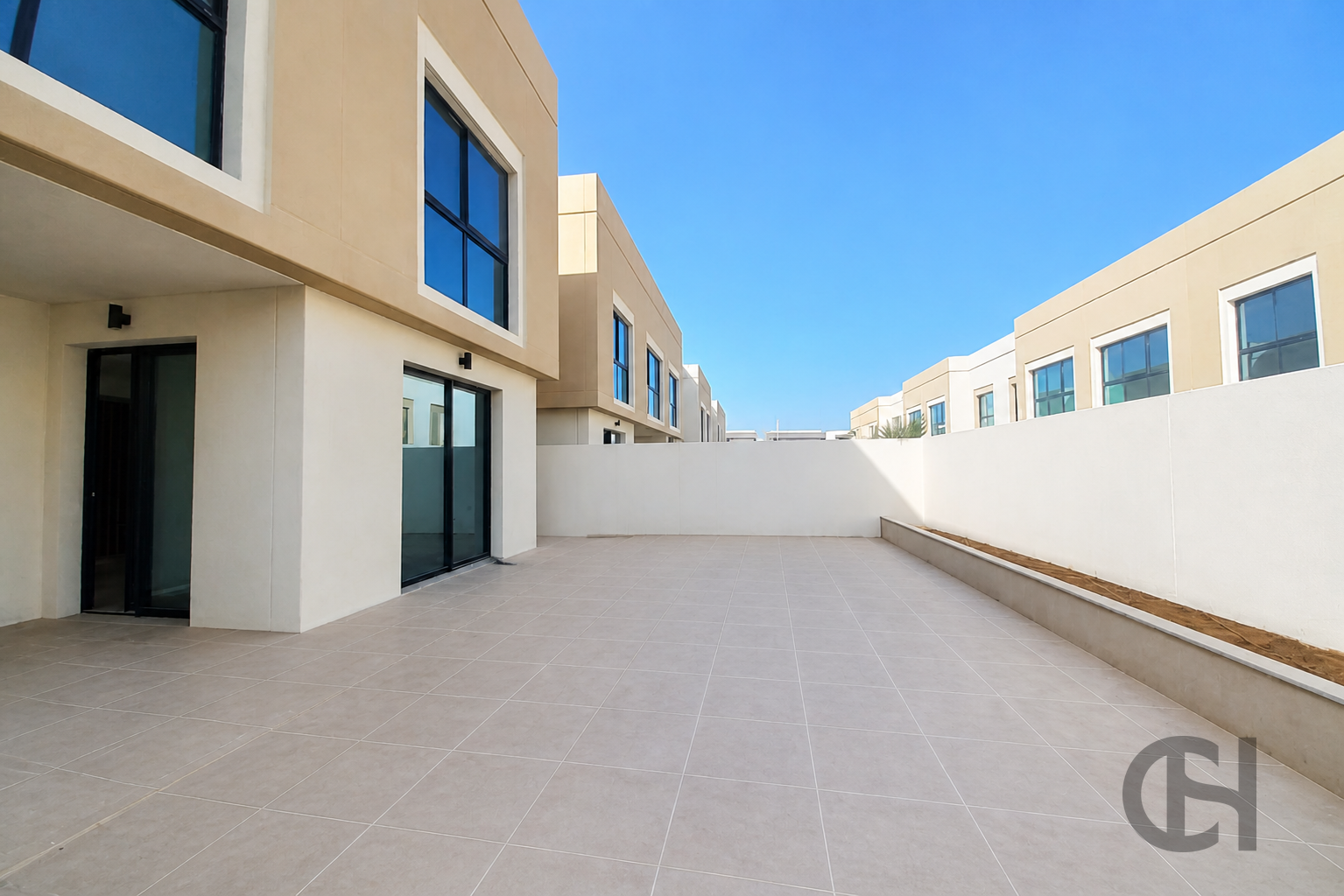 4BR Townhouse for rent in The Magnolias, Yas Island, Abu Dhabi with Community View, Balcony, Maid Room. View photos, amenities and availability.