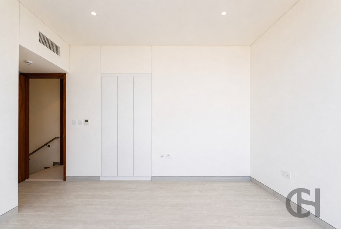 2BR Townhouse for rent in Souk Al Jubail, Al Jubail Island, Abu Dhabi with Single Row, Balcony. View photos, amenities and availability.