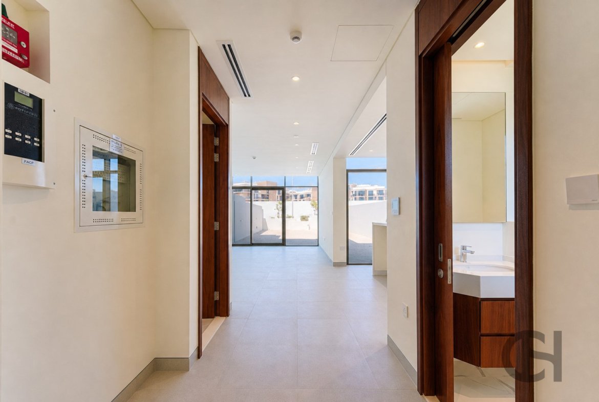 2BR Townhouse for rent in Souk Al Jubail, Al Jubail Island, Abu Dhabi with Single Row, Balcony. View photos, amenities and availability.