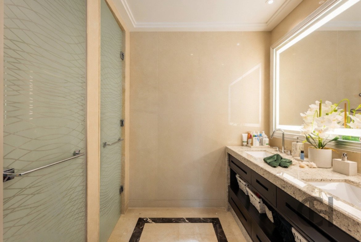 2BR Apartment for rent in Four Seasons Hotel, Al Maryah Island, Abu Dhabi with Balcony. View photos, amenities and availability.
