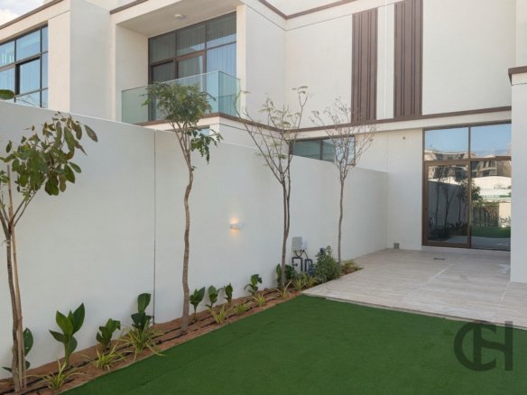 2BR Townhouse for rent in Souk Al Jubail, Al Jubail Island, Abu Dhabi with Single Row, Balcony. View photos, amenities and availability.