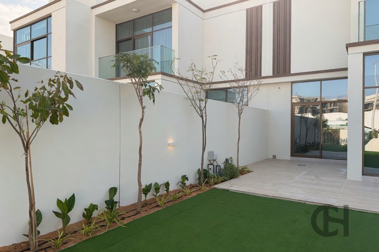 2BR Townhouse for rent in Souk Al Jubail, Al Jubail Island, Abu Dhabi with Single Row, Balcony. View photos, amenities and availability.