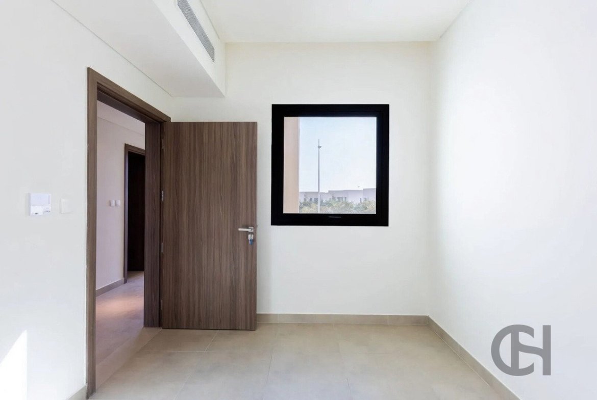2BR Townhouse for rent in The Dahlias, Yas Island, Abu Dhabi with Single Row, Balcony. View photos, amenities and availability.