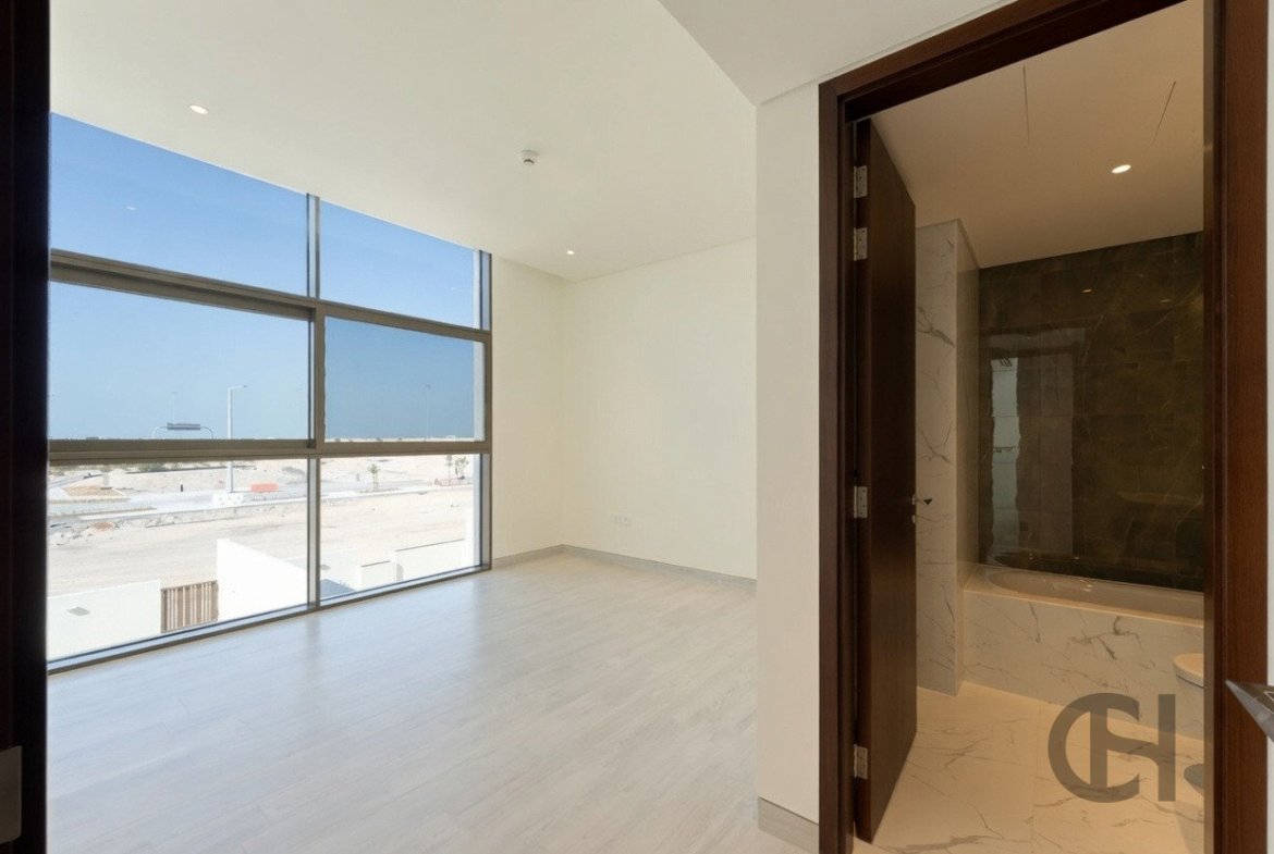 3BR Townhouse for rent in Nad Al Dhabi, Al Jubail Island, Abu Dhabi with Single Row, Community View, Corner Unit. View photos, amenities and availability.