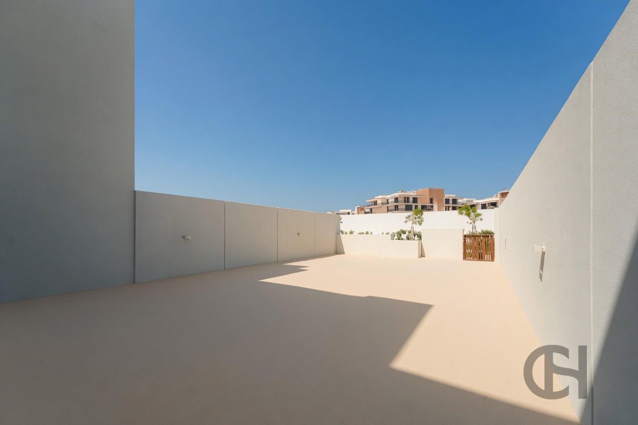 2BR Townhouse for rent in Souk Al Jubail, Al Jubail Island, Abu Dhabi with Single Row, Balcony. View photos, amenities and availability.