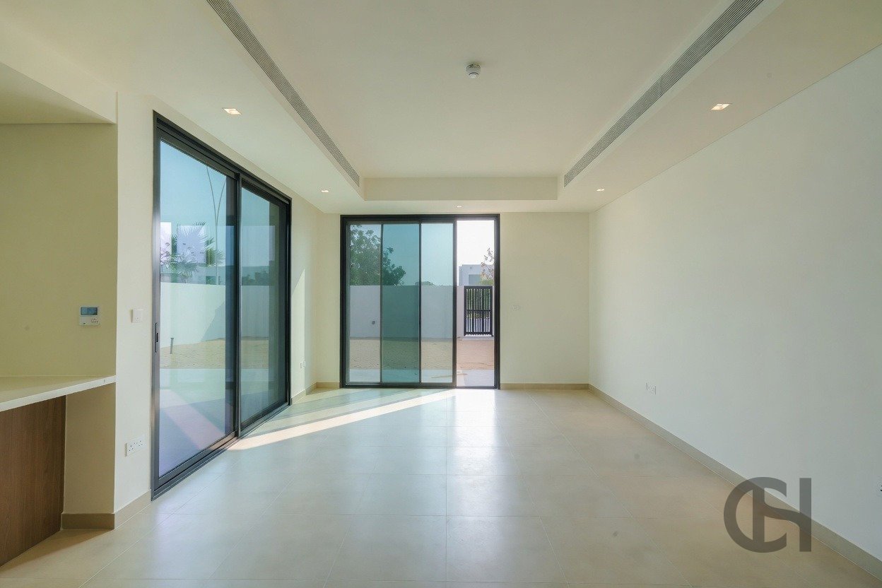 4BR Townhouse for rent in The Dahlias, Yas Island, Abu Dhabi with Single Row, Corner Unit, Balcony. View photos, amenities and availability.