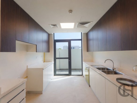 5BR Villa for rent in The Dunes, Saadiyat Island, Abu Dhabi - property photo 1