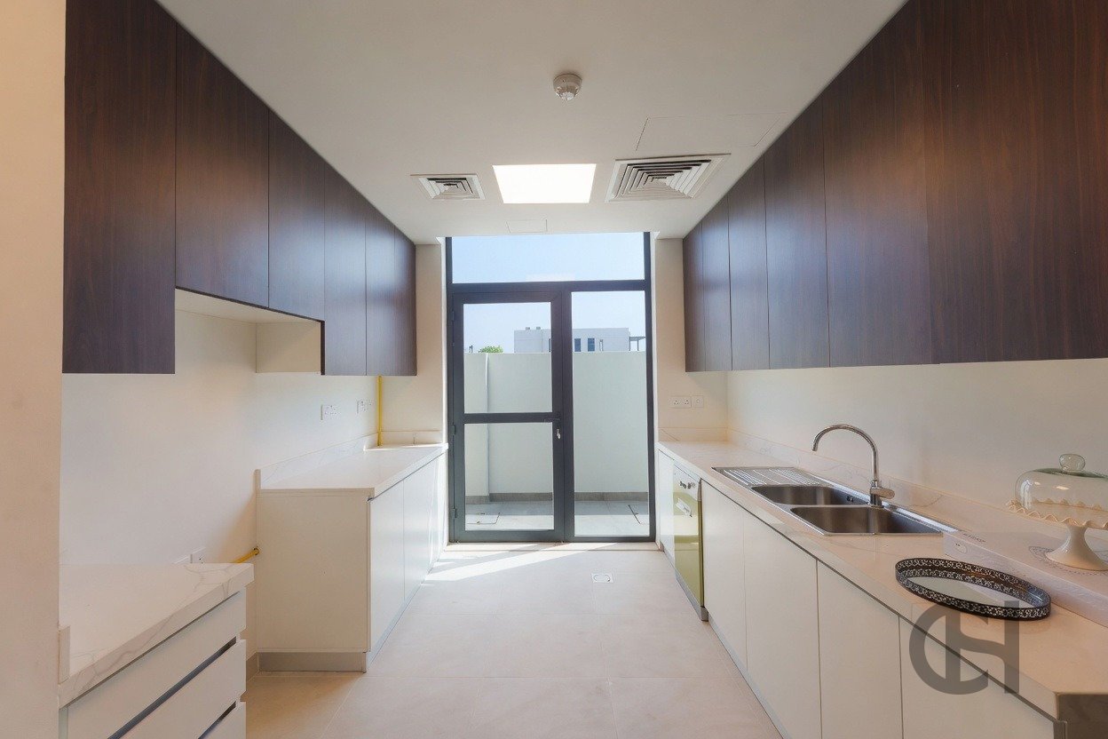 5BR Villa for rent in The Dunes, Saadiyat Island, Abu Dhabi - property photo 1