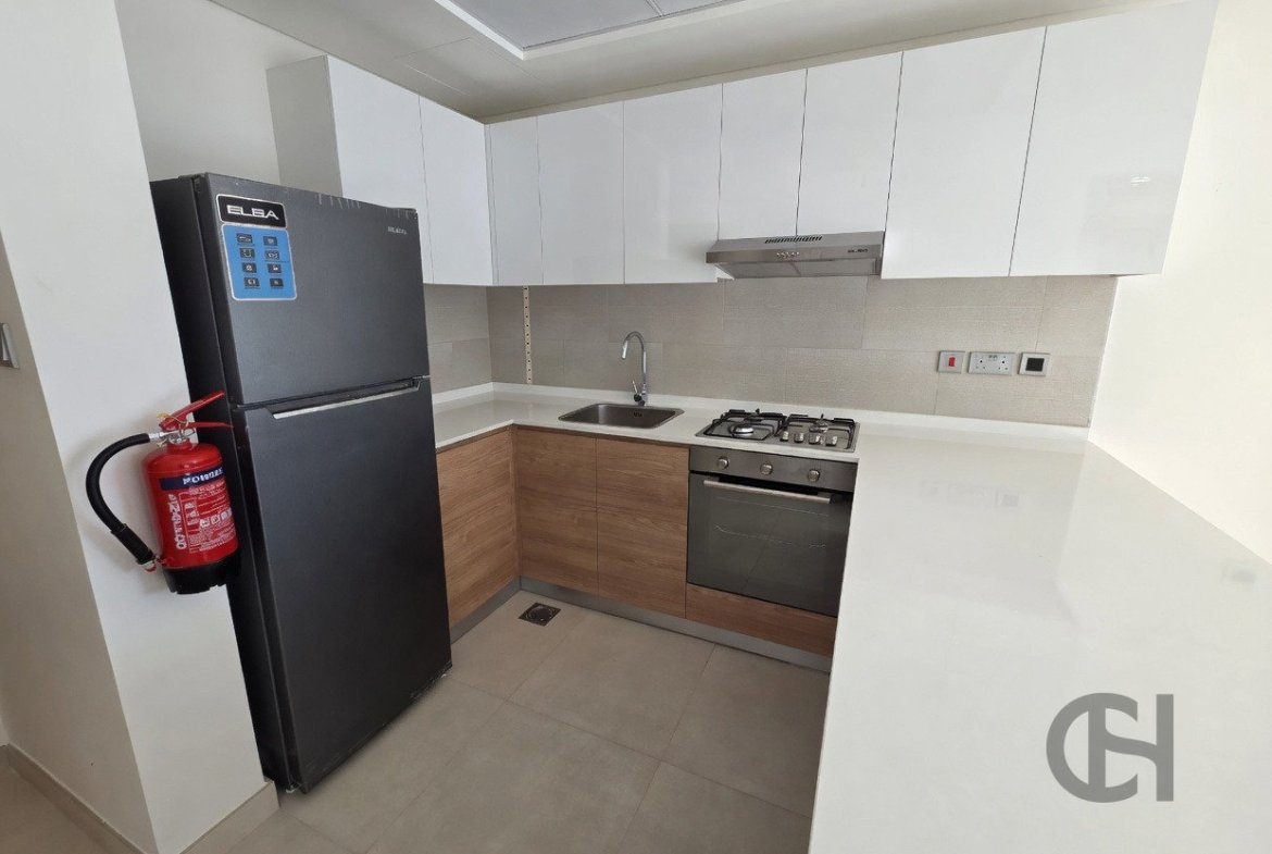 2BR Apartment for Rent in Radiant Square | Pool view