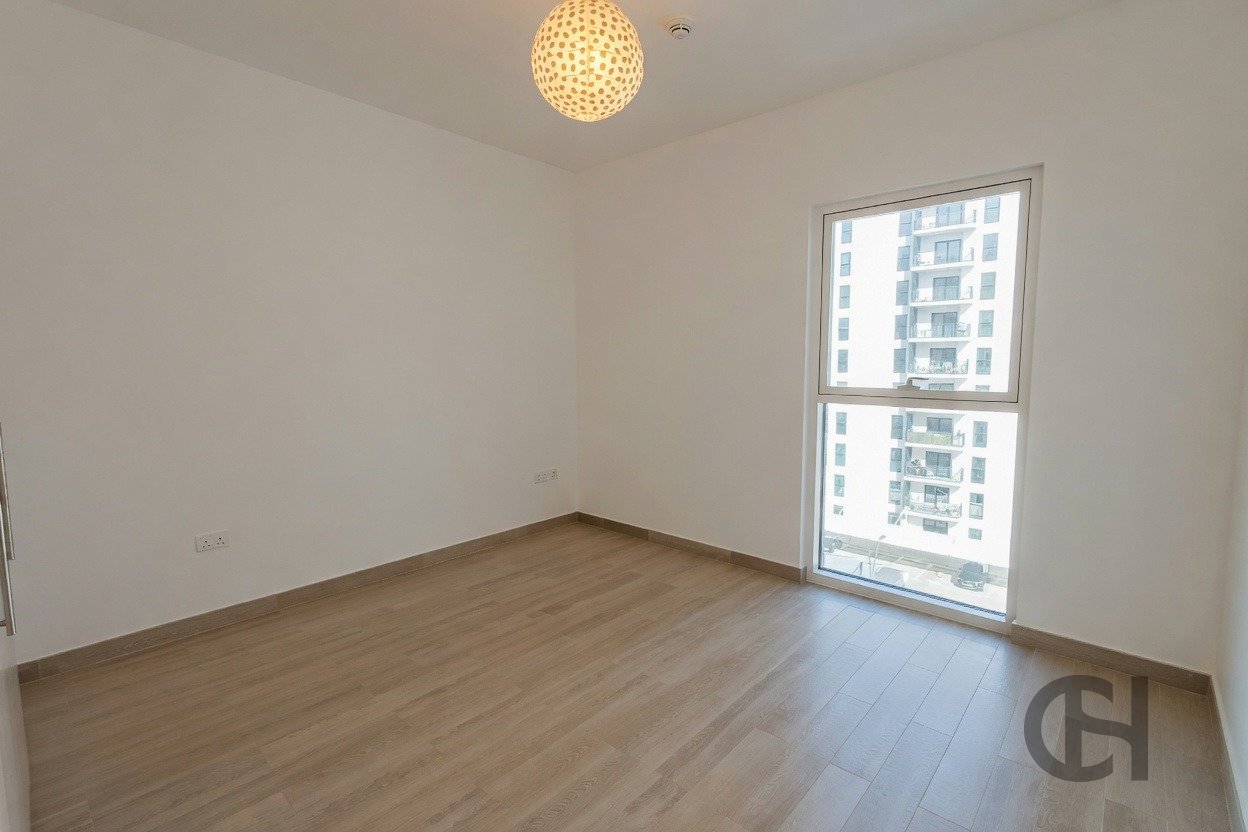 1BR Apartment for rent in Waters Edge, Yas Island, Abu Dhabi with Community View, Balcony. View photos, amenities and availability.