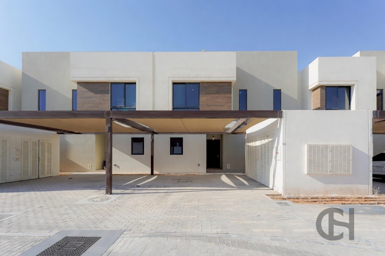 3BR Townhouse for rent in Noya Viva, Yas Island, Abu Dhabi with Single Row, Community View, Maid Room. View photos, amenities and availability.