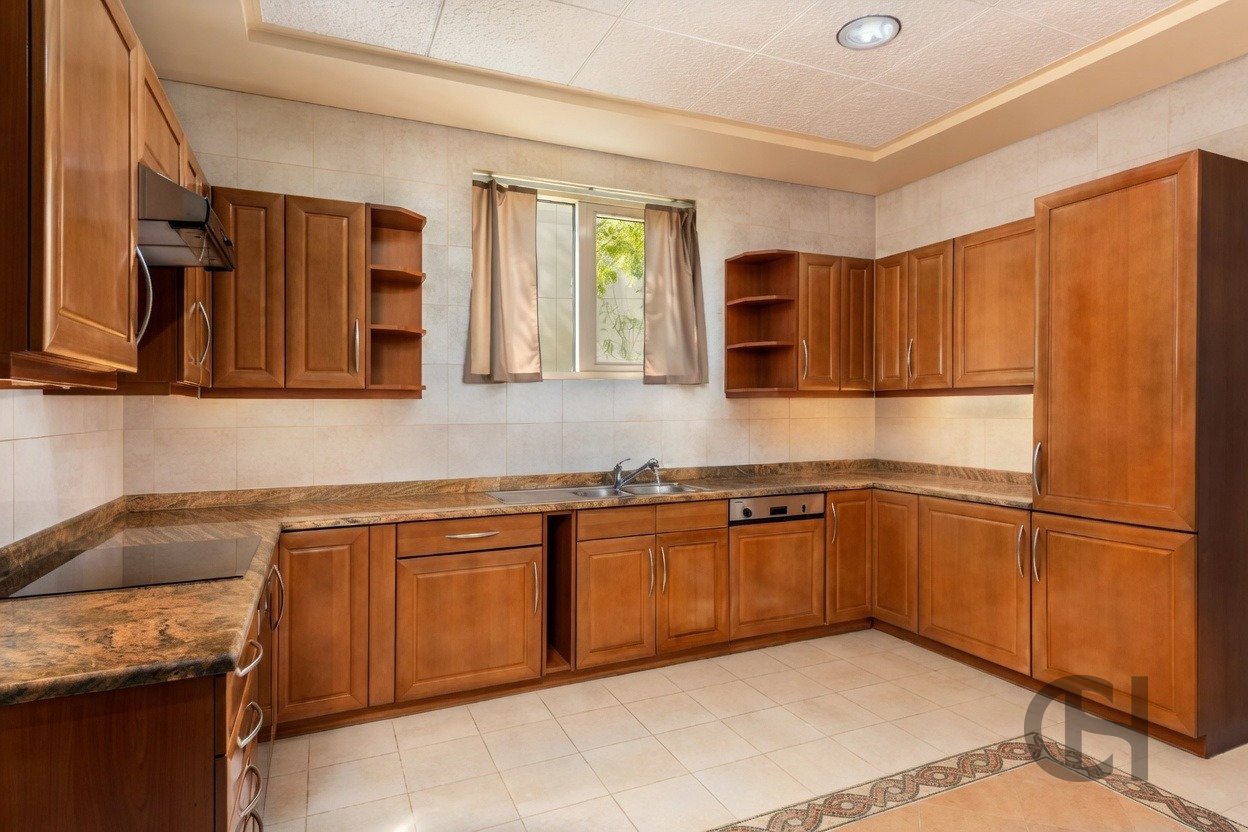 4BR Villa for rent in Al Raha Beach Hotel, Al Raha Beach, Abu Dhabi - property photo 2