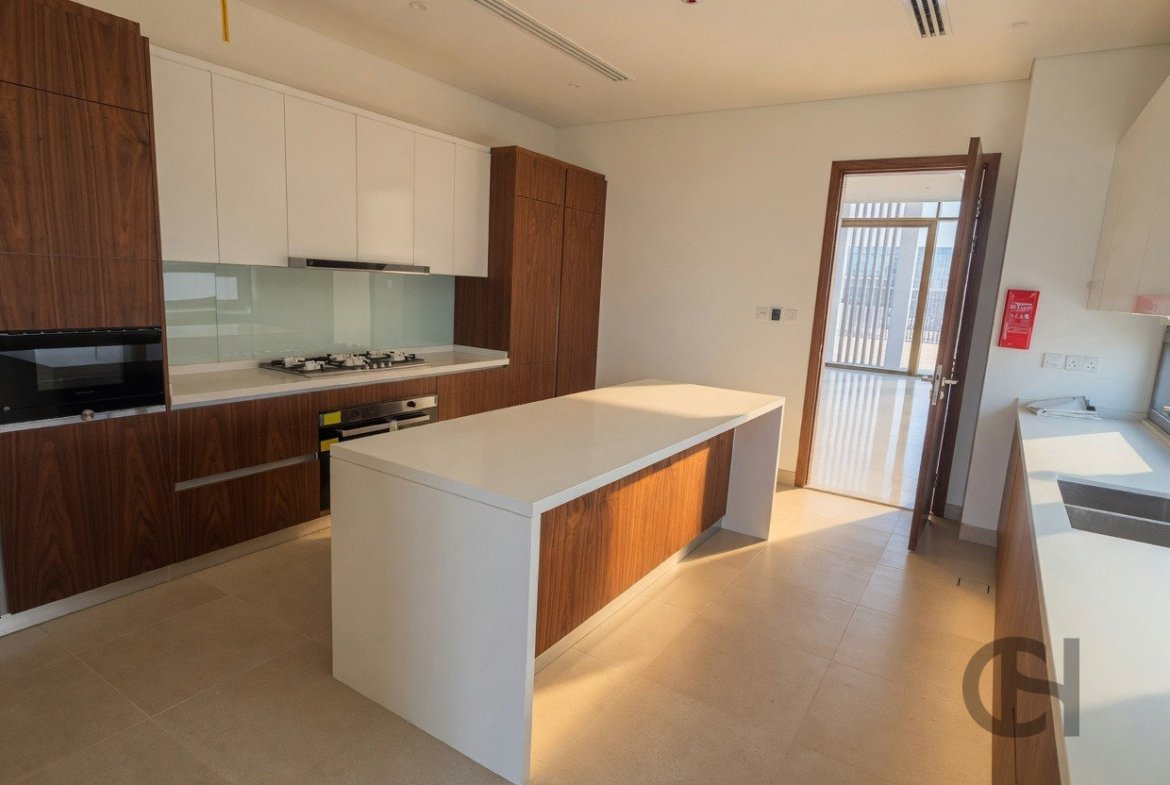 5BR Villa for rent in Nad Al Dhabi, Al Jubail Island, Abu Dhabi - property photo 2