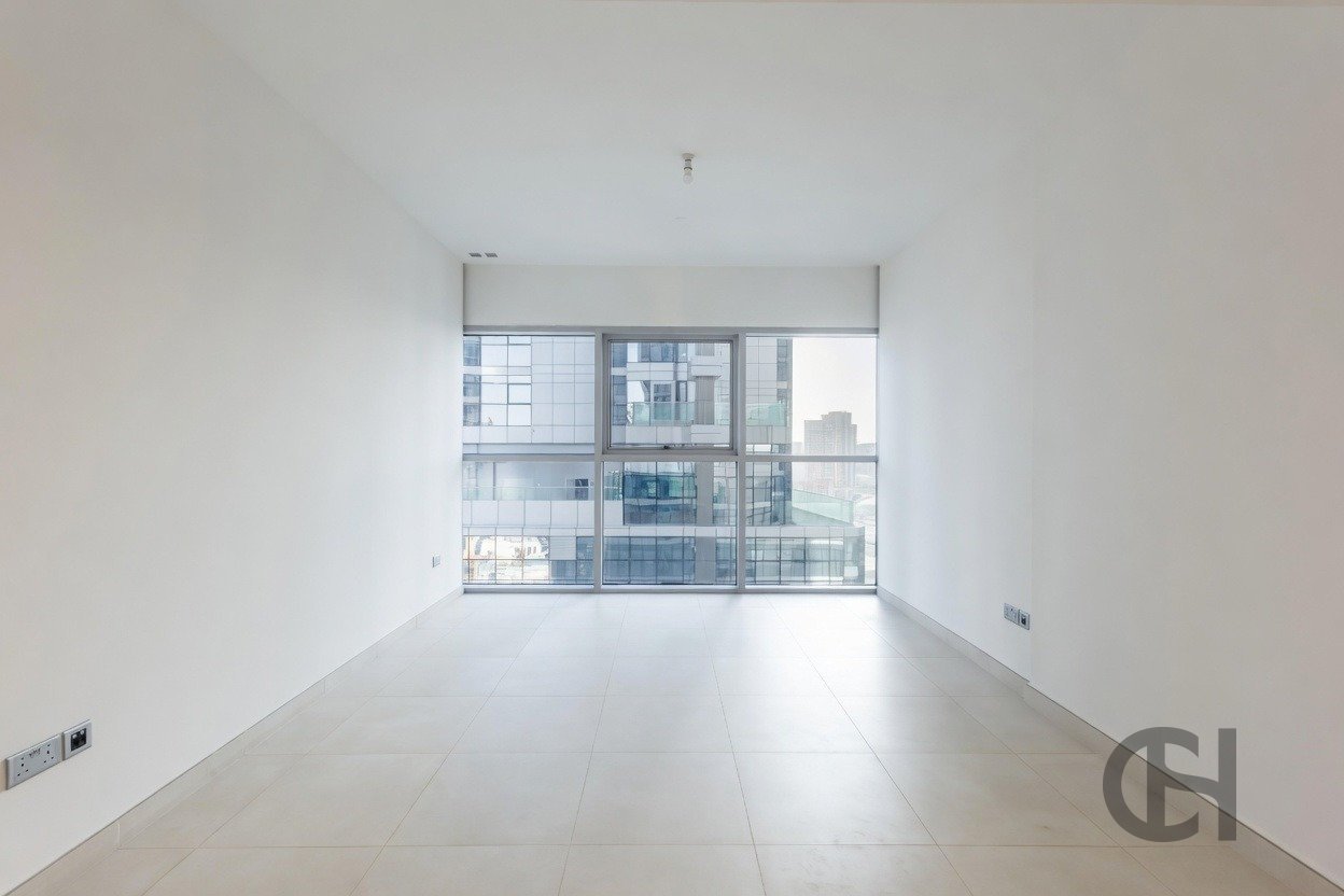 High Floor Corner 3BR in Radiant Square