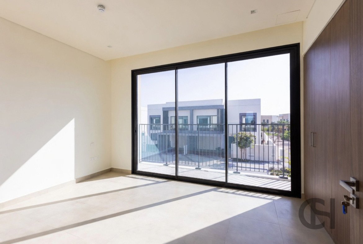2BR Townhouse for rent in The Dahlias, Yas Island, Abu Dhabi with Single Row, Balcony. View photos, amenities and availability.