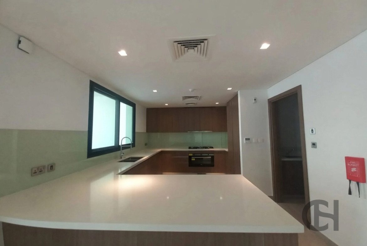 4BR Townhouse for rent in The Magnolias, Yas Island, Abu Dhabi with Community View, Balcony, Maid Room. View photos, amenities and availability.