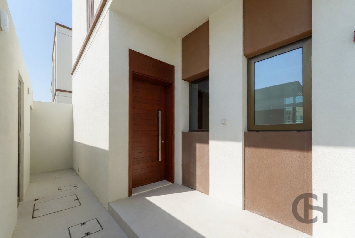 2BR Townhouse for rent in Souk Al Jubail, Al Jubail Island, Abu Dhabi with Single Row, Balcony. View photos, amenities and availability.