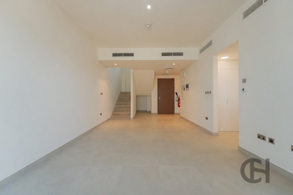3BR Townhouse for rent in Noya Viva, Yas Island, Abu Dhabi with Single Row, Community View, Maid Room. View photos, amenities and availability.