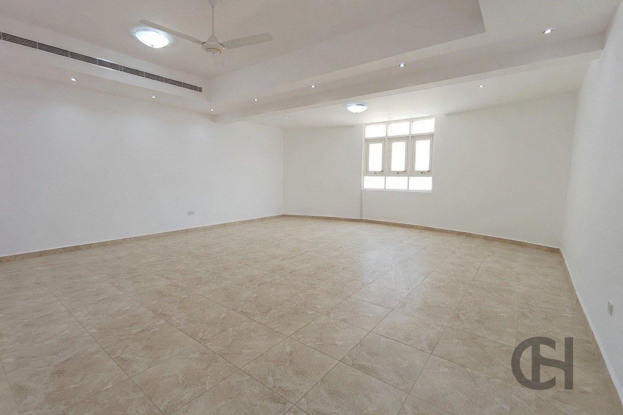 5BR Villa for rent in SH- 21, Al Shamkha, Abu Dhabi - property photo 3