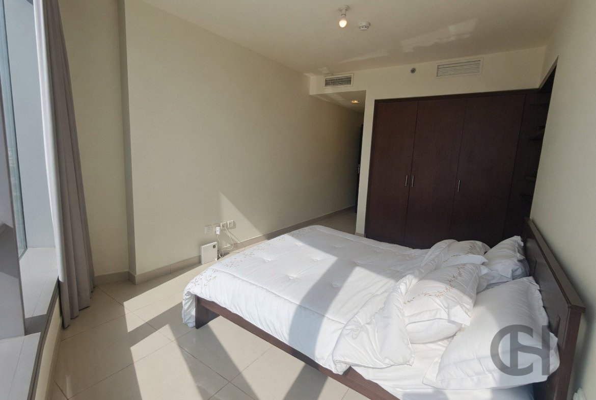 1BR Apartment for Rent in Sun Tower | Canal view