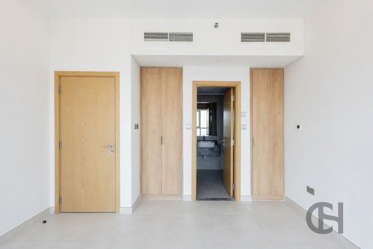 High Floor Corner 3BR in Radiant Square