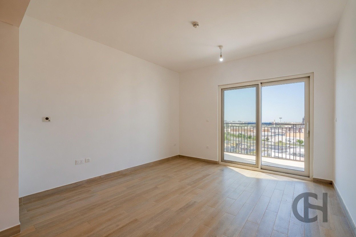 1BR Apartment for rent in Waters Edge, Yas Island, Abu Dhabi with Community View, High Floor, Balcony. View photos, amenities and availability. 1BR Apartment for rent in Waters Edge, Yas Island, Abu Dhabi with Community View, High Floor, Balcony. View photos, amenities and availability.