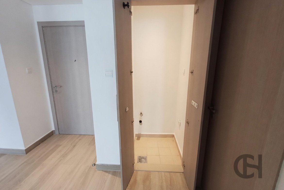 1BR Apartment for rent in Waters Edge, Yas Island, Abu Dhabi with Community View, Balcony. View photos, amenities and availability.