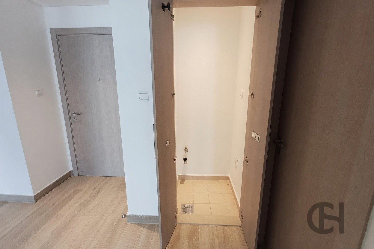 1BR Apartment for rent in Waters Edge, Yas Island, Abu Dhabi with Community View, Balcony. View photos, amenities and availability.