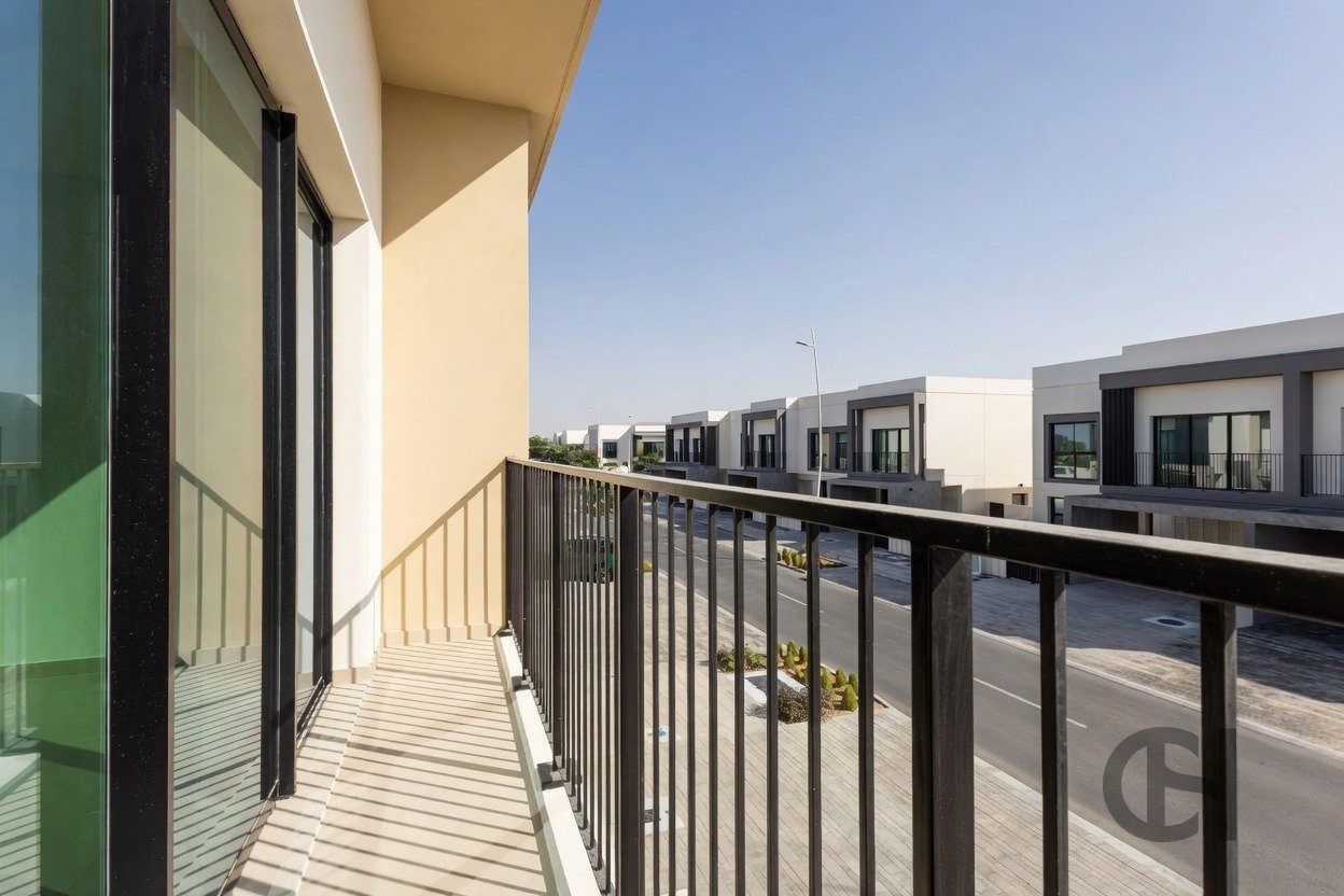 2BR Townhouse for rent in The Dahlias, Yas Island, Abu Dhabi with Single Row, Balcony. View photos, amenities and availability.
