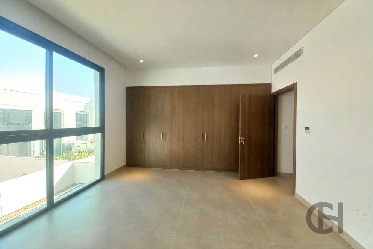 4BR Townhouse for rent in The Magnolias, Yas Island, Abu Dhabi with Community View, Balcony, Maid Room. View photos, amenities and availability.