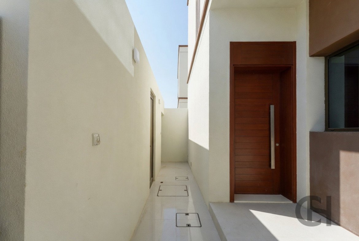 2BR Townhouse for rent in Souk Al Jubail, Al Jubail Island, Abu Dhabi with Single Row, Balcony. View photos, amenities and availability.