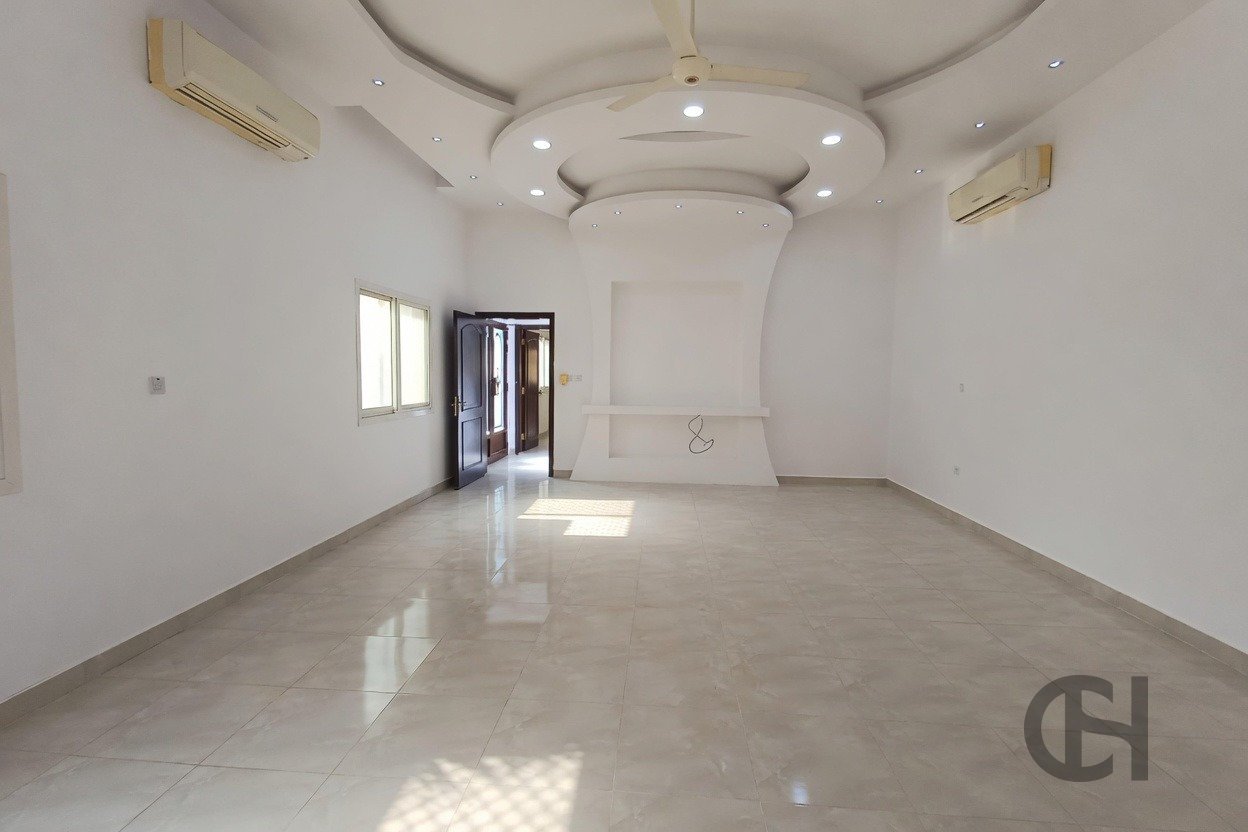5BR Villa for rent in SH- 21, Al Shamkha, Abu Dhabi - property photo 4