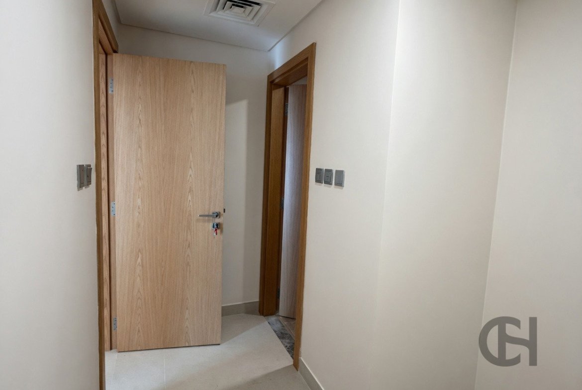 3BR Apartment for Rent in Radiant Square | Canal and island view