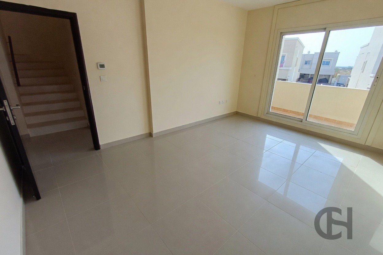 5 Townhouse for sale in Arabian Style - property photo 4