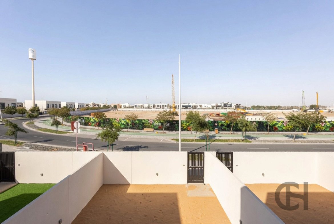 2BR Townhouse for rent in The Dahlias, Yas Island, Abu Dhabi with Single Row, Balcony. View photos, amenities and availability.