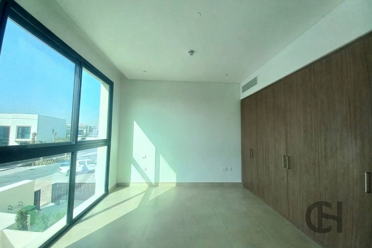 4BR Townhouse for rent in The Magnolias, Yas Island, Abu Dhabi with Community View, Balcony, Maid Room. View photos, amenities and availability.