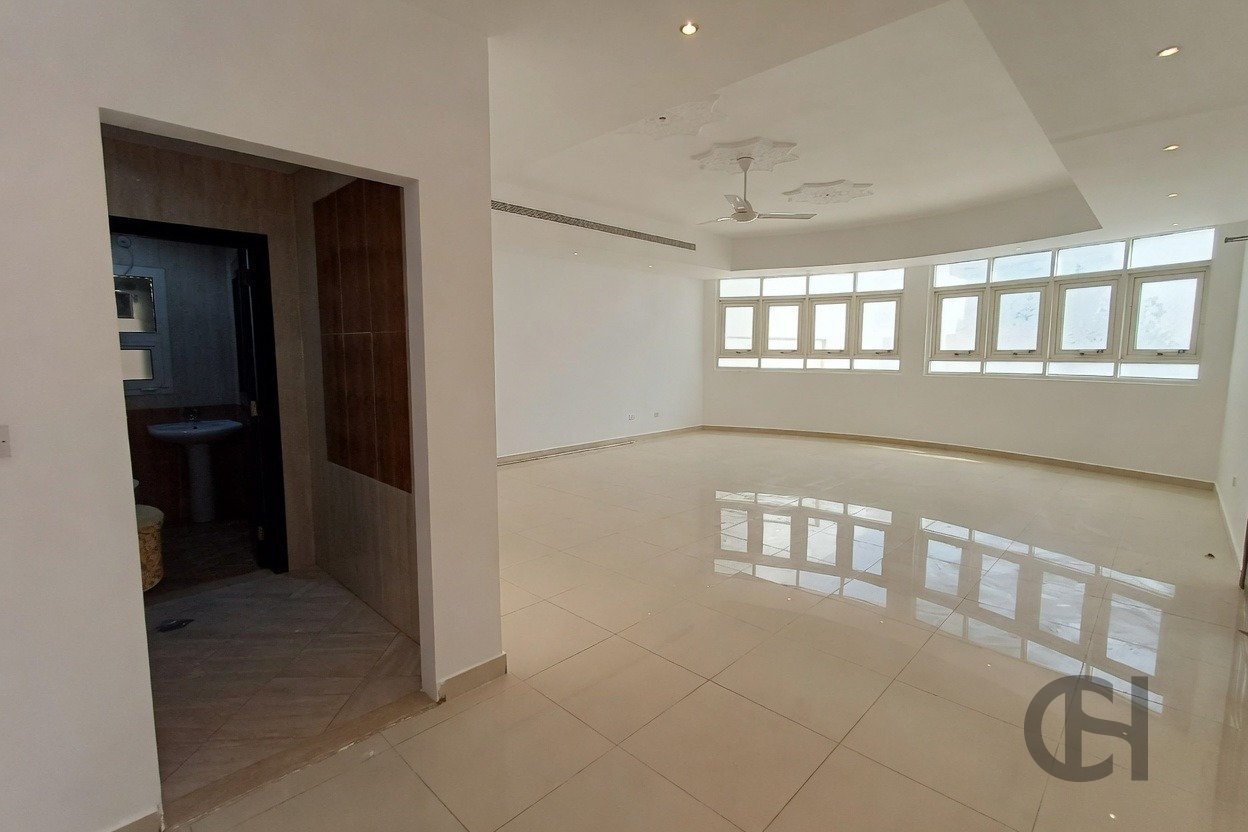 5BR Villa for rent in SH- 21, Al Shamkha, Abu Dhabi - property photo 5