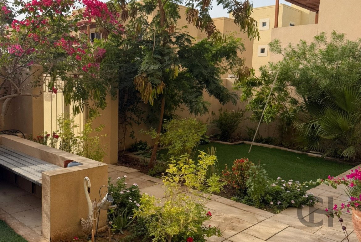 4 Townhouse for sale in Khannour Community - property photo 5
