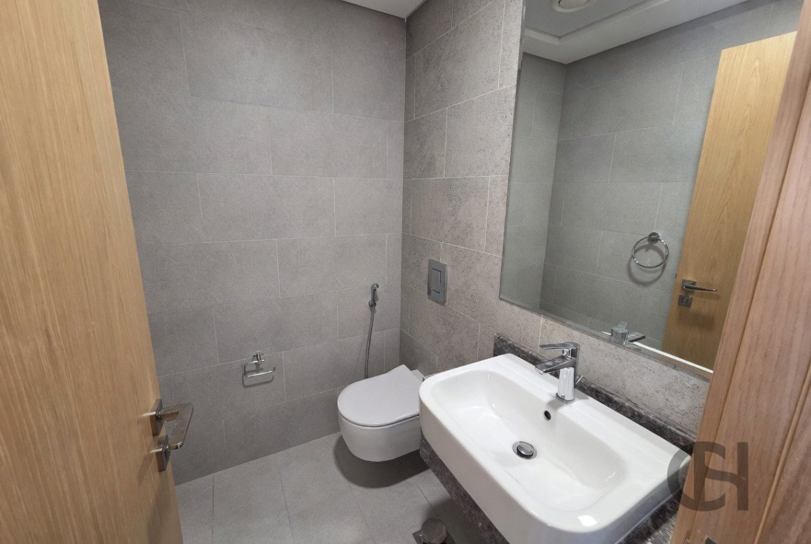 2BR Apartment for Rent in Radiant Square | Pool view