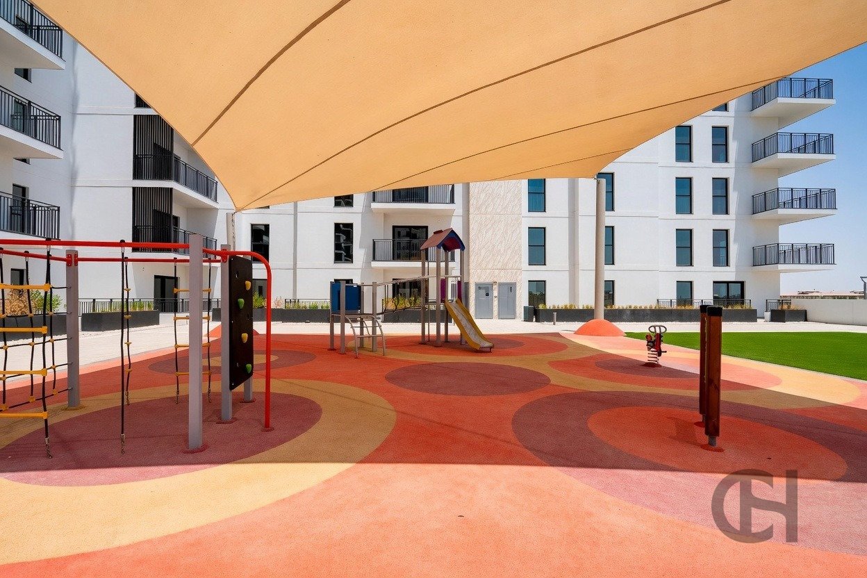 1BR Apartment for Rent in Waters Edge | Community view