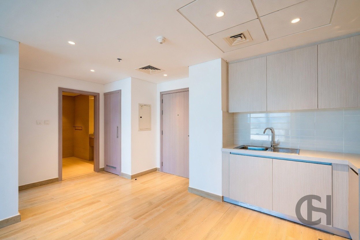 1BR Apartment for rent in Waters Edge, Yas Island, Abu Dhabi with Community View, High Floor, Balcony. View photos, amenities and availability. 1BR Apartment for rent in Waters Edge, Yas Island, Abu Dhabi with Community View, High Floor, Balcony. View photos, amenities and availability.