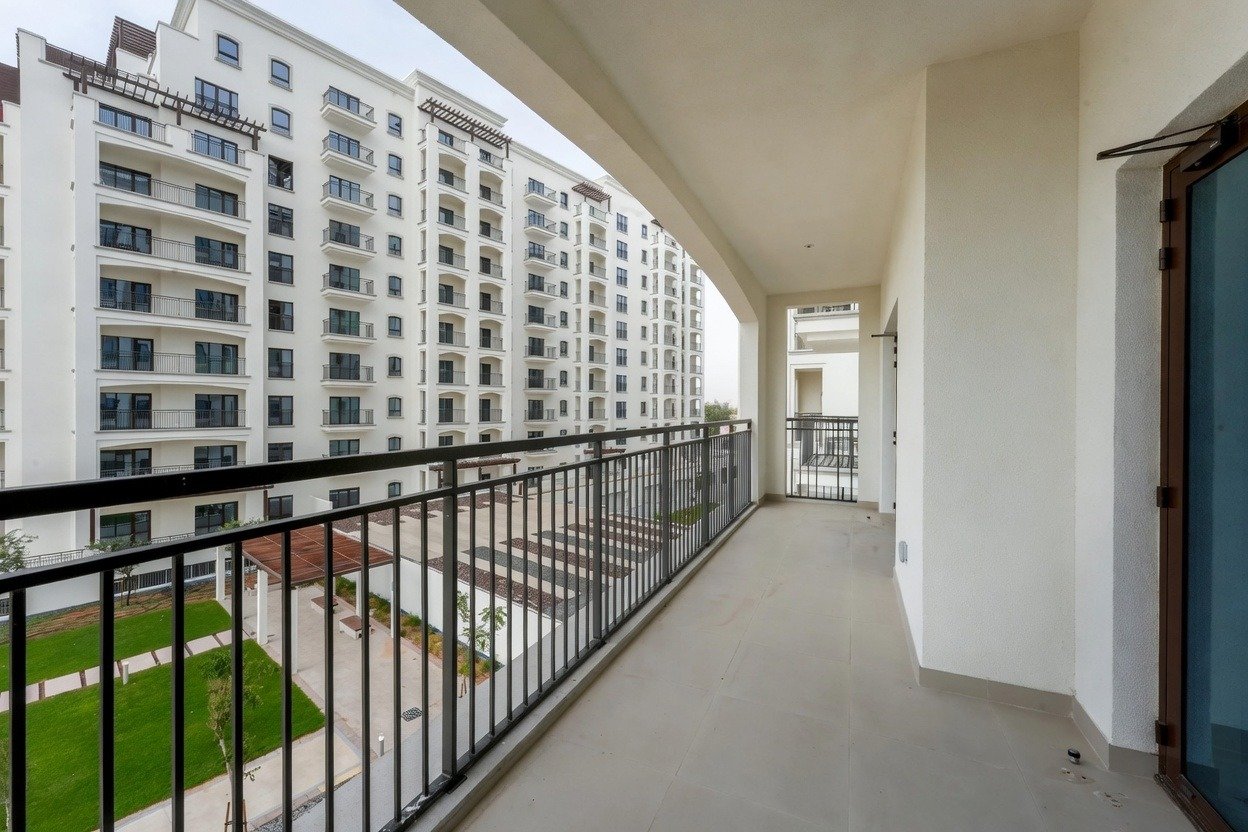 2BR Apartment for Rent in Residences E | Yas Golf Collection